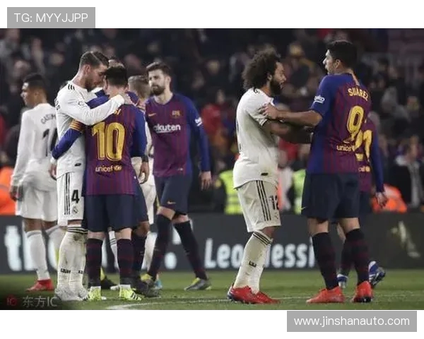 阿斯：德容因胃肠炎缺席巴萨训练 预计能及时恢复参加国家德比